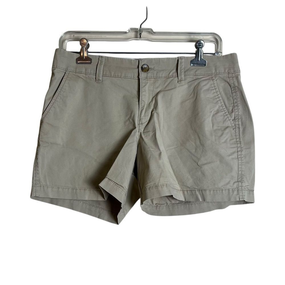 3 for $30! Old navy Women's Tan Shorts